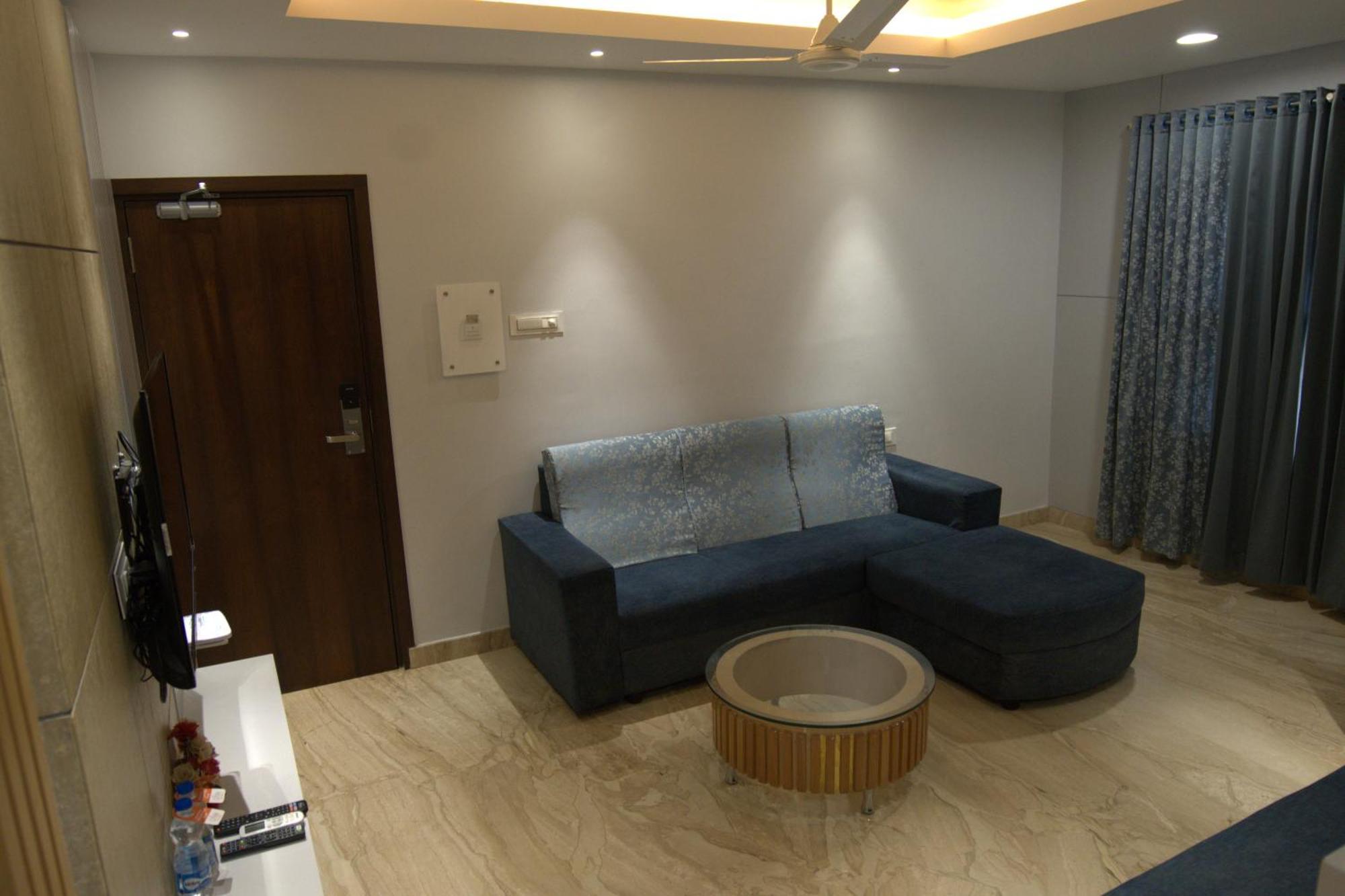 Chola Serviced Apartment Tiruchirappalli Buitenkant foto