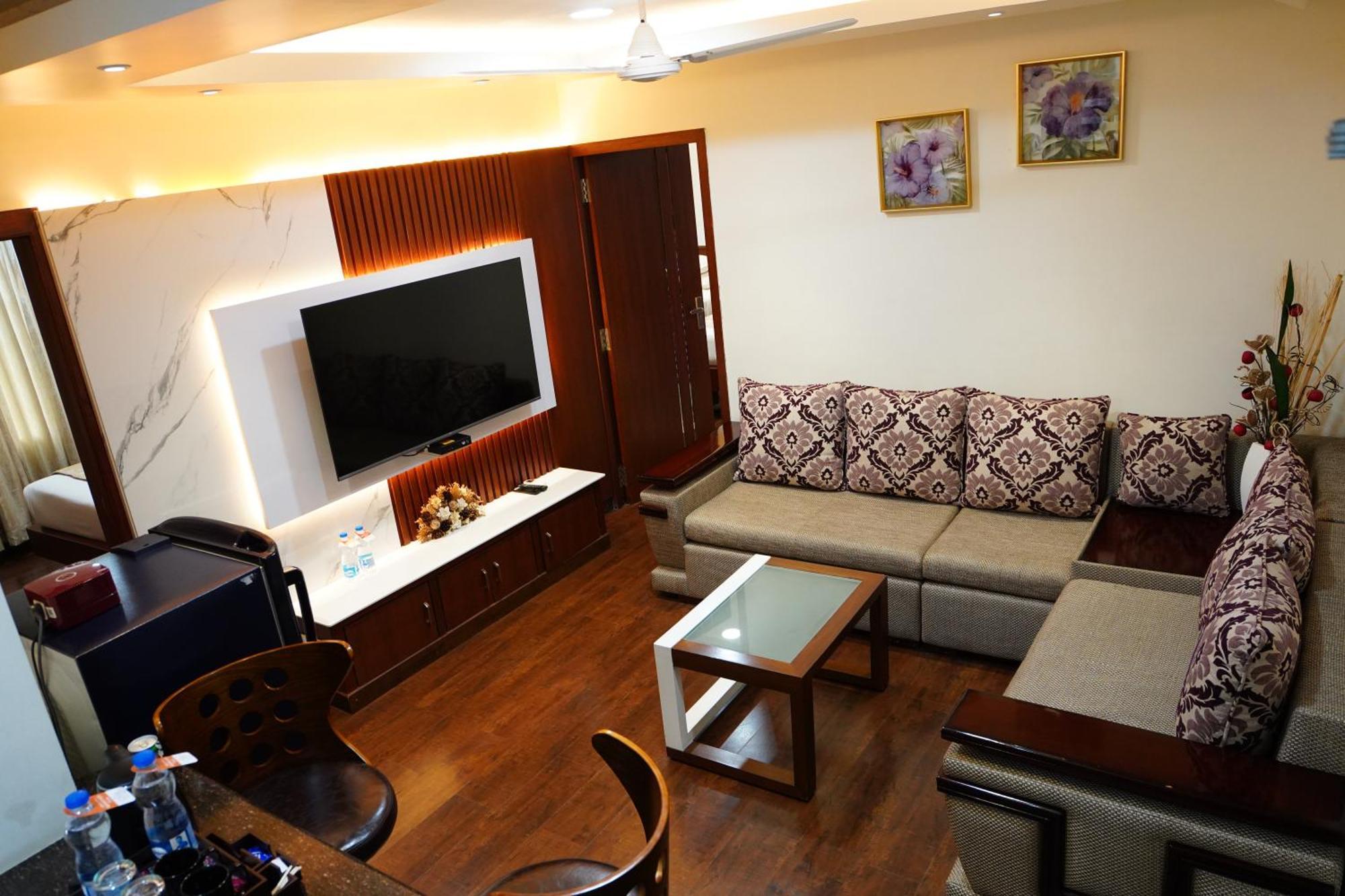 Chola Serviced Apartment Tiruchirappalli Buitenkant foto