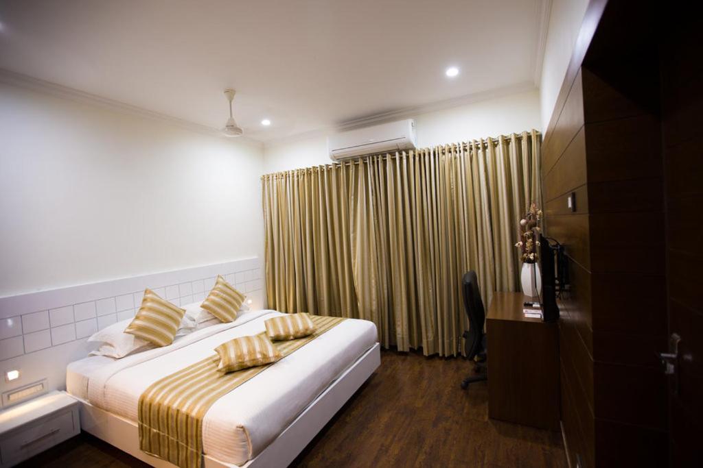 Chola Serviced Apartment Tiruchirappalli Buitenkant foto