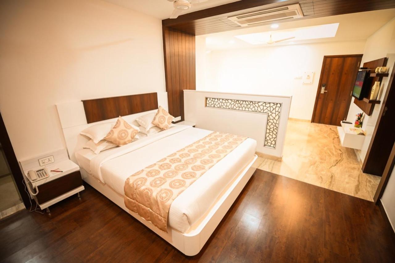 Chola Serviced Apartment Tiruchirappalli Buitenkant foto